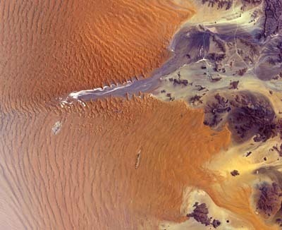 Namib_Desert_October 2019_a large portion of the Namib-Naukluft National Park_s.jpg